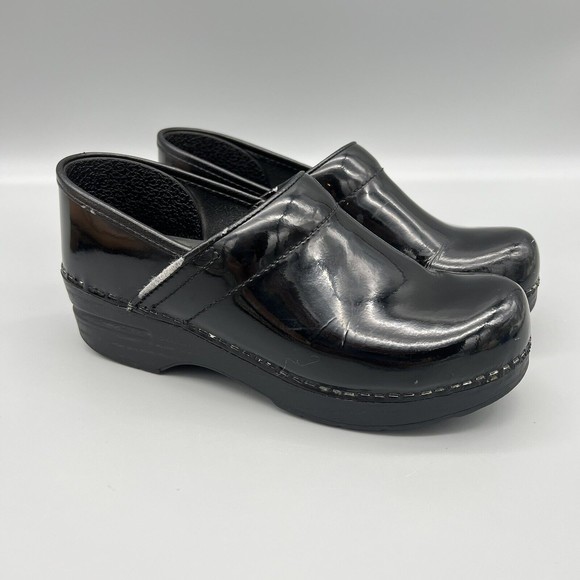 Dansko XP Black SZ 7.5 EUR 38 Black Shiny Patent Leather Clog Professional Shoe - Picture 1 of 11